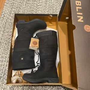 DUBLIN BOOTS, NWT, SIZE 8